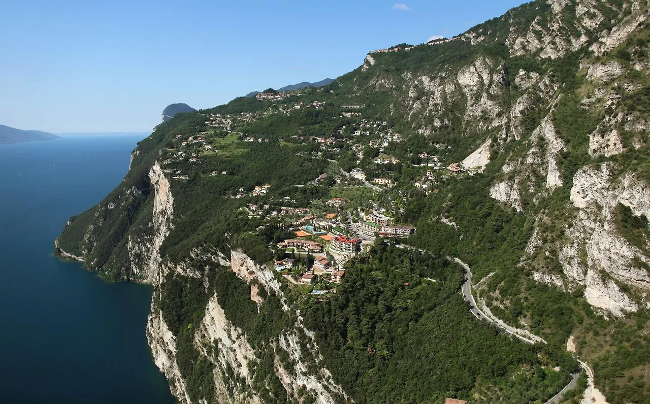 Village Bazzanega - Montagnoli Group Tremosine